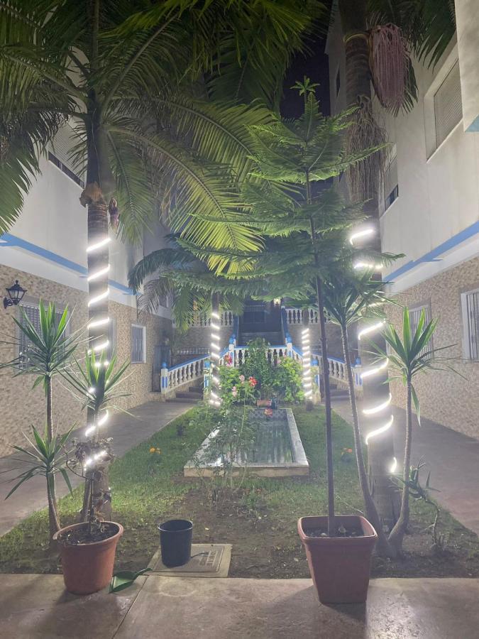 Appartement Martil 3 Chambres Proche De Centre Ville 5Mn A Pied Et La Plage 10Mn A Pied Et 10Mn De Aeroport Tetouan En Voiture 外观 照片