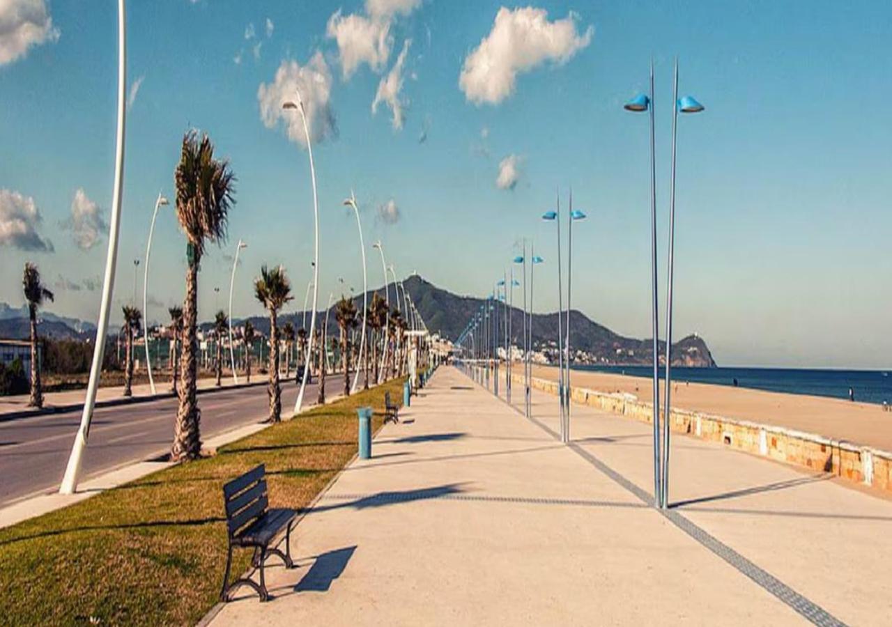 Appartement Martil 3 Chambres Proche De Centre Ville 5Mn A Pied Et La Plage 10Mn A Pied Et 10Mn De Aeroport Tetouan En Voiture 外观 照片